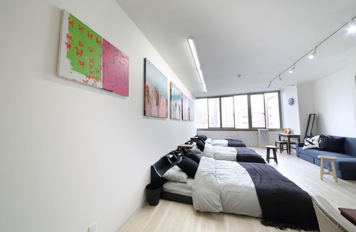 Naka Ward Hotel | Culinary Bed&Art 402