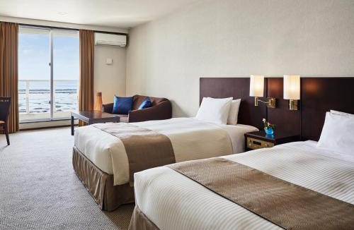 Kadekaru Hotel | Cypress Resort Kumejima