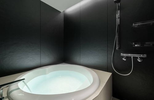 Chuo-ku House | Deluxe King with BalconyLounge Access /Fukuoka Fukuoka