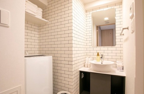 Naniwa Hotel | Deluxe triple room Standard plan Namba area wal/Osaka Ōsaka