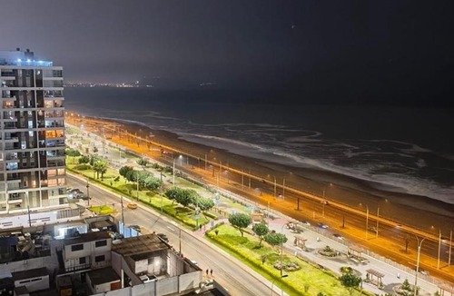 San Miguel Apartment | Depa familiar con vista al mar - Balcón piscina y cochera