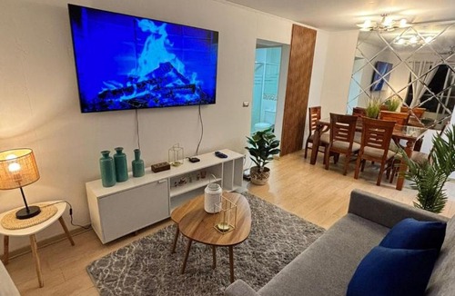 San Miguel Apartment | Depa familiar con vista al mar - Balcón piscina y cochera