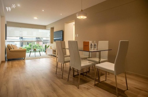 Miraflores Apartment | Designer 2BR in Miraflores