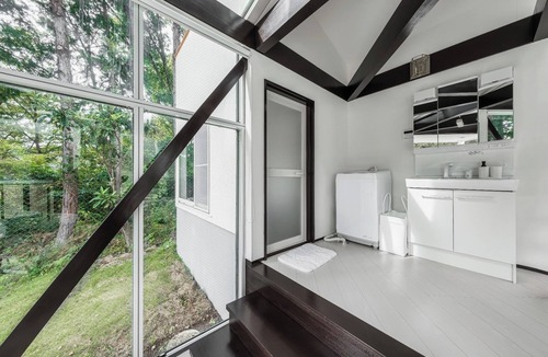 Ogi House | Designer private villa located in a quiet villa ar/Ito Shizuoka