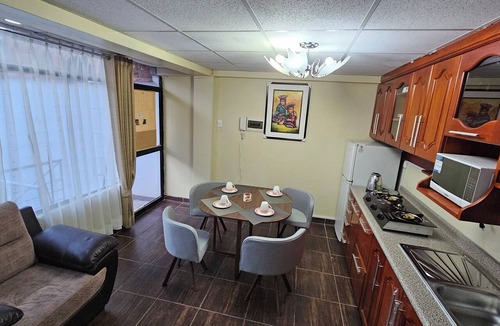 Primavera Ski Chalet | Detached House Near Downtown on the Second Floor - Los Profesionales