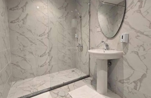 Downtown Cairo Hotel | DHB STAYS 1BR Apartment near Tahrir Square Cairo