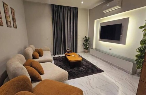Qasr an-Nil Apartment | DHB STAYS : Qasr El Nil Smart 1BR G-301