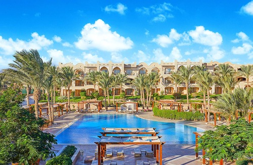 Makadi Bay Hotel | Discover Ultimate Relaxation | 2 Idyllic Rooms with Pool Near Makadi Beach