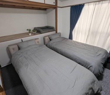 Chuo Ward Apartment | Doggo Inn ベッド4台でゆったり宿泊 新潟駅徒歩7分 コンビニ徒歩1分 ペットと泊まれる宿