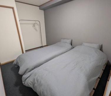 Chuo Ward Apartment | Doggo Inn ベッド4台でゆったり宿泊 新潟駅徒歩7分 コンビニ徒歩1分 ペットと泊まれる宿