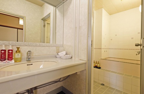 Yunoura Onsen Hotel | Dogo Grand Hotel