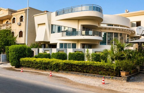 New Cairo Hotel | Double Room in a Luxury Villa