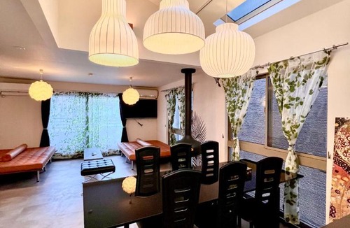 Kita Villa | Dragon Villa Spacious 3 Story Home 10 Min to JR Yamanote Line Easy Access to Shinjuku Shibuya Ueno