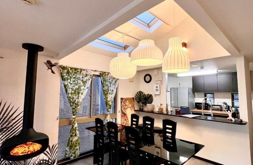 Kita Villa | Dragon Villa Spacious 3 Story Home 10 Min to JR Yamanote Line Easy Access to Shinjuku Shibuya Ueno