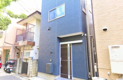 Higashitateishi Apartment | DreamDwell