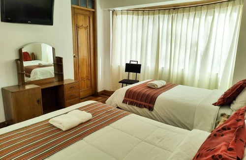 Cusco Historic Center Hostel | Eco Bunnu Inn Santa Ana