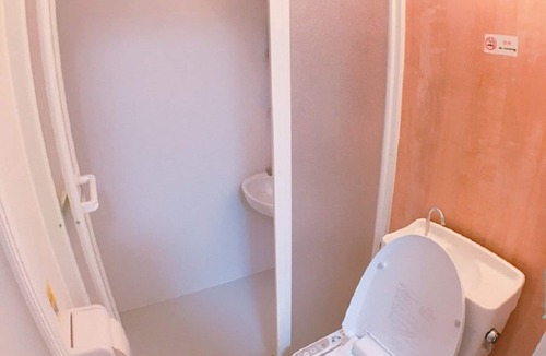 Naniwa House | Eight-person family cell. Near Nanba Nihonbashi.