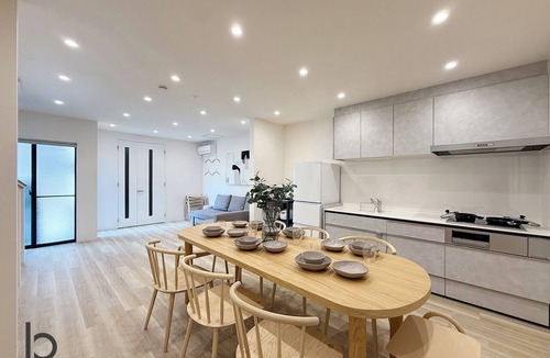 Hiroshima City Centre House | EIGHT VILLA KAMINOBORI