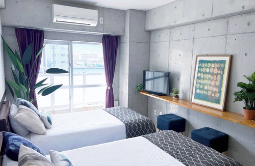 Tomari Hotel | Electronic cigarettes allowed Room 202 Right i/Naha Okinawa