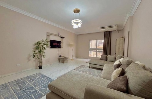 Al Duqqi Apartment | Elite Apartments in Mohandseen-Families