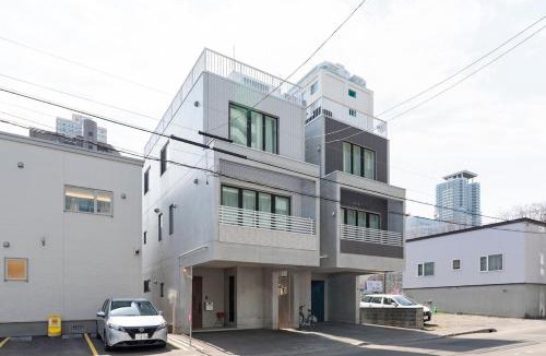 Higashi Apartment | ELM Villa 札幌駅徒歩圏内 全室エアコン完備 一軒家 駐車場有