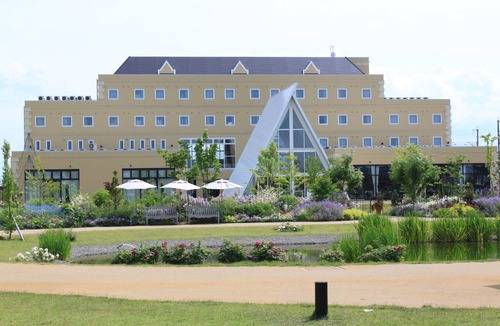 Mitsuke Hotel | English Garden Hotel Reant