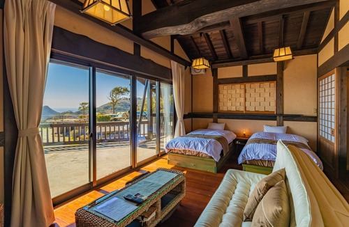 Ihama RV Rental | Enjoy a luxurious time while looking out at the se/Kamo District Shizuoka