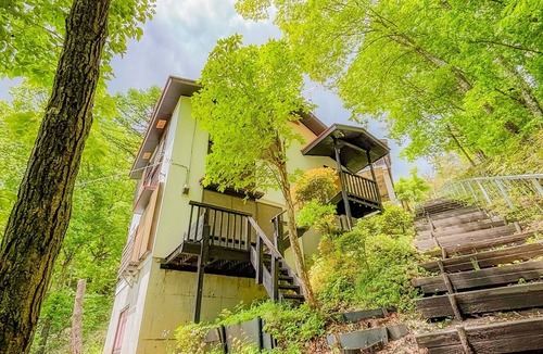 Kusatsu Onsen House | Enjoy a relaxing stay at a rental villa with a fre/Agatsumagun Gunma