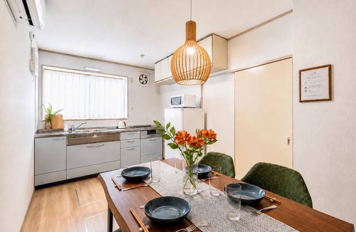 Higashiyodogawa House | Entire 85-square-meter Property for Rent | Experience Traditional Japanese-Style Rooms | 5 minutes from Shin-Osaka, 38 minutes direct to Kyoto | A base for sightseeing in the Kansai region near a shopping district