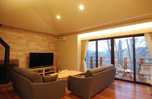 Miyota House | Entire building available Honors Hill 10 E18 /Kitasakugun Nagano