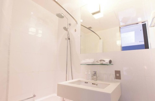 Taito Hotel | Essential Hollywood Twin Smoking hotel in serene Taito City
