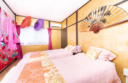 Kamiikebukuro Apartment | Everyone Gets a Room 6 Private Bedrooms 2 Showers Ikebukuro 3min