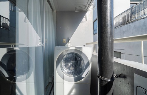 Gohongi Apartment | Excellent access to Shibuya area! Residence with cherry blossom motif [307].