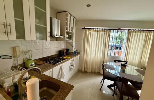 Leuro Apartment | Exclusive 3BR Ocean Breeze Haven