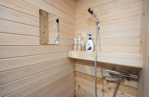 Kita Ward House | Exclusive Whole-House Ryokan in Sapporo | Features a Japanese Garden, Open-Air Bath, and Sauna/Accommodates up to 16 Guests: 10-minute walk from Subway 27-jo Station
