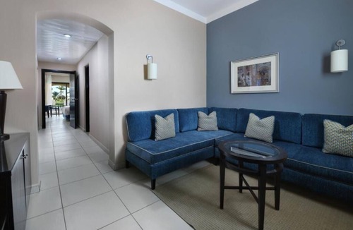 Village Road Resort | Explore Local Adventures While Enjoying 4 Restful Rooms Near World Class Diving