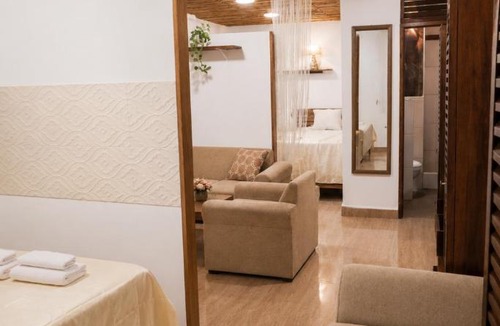 Iquitos House | Feliz Puerta - Entire House with Rooftop Terrace, Iquitos