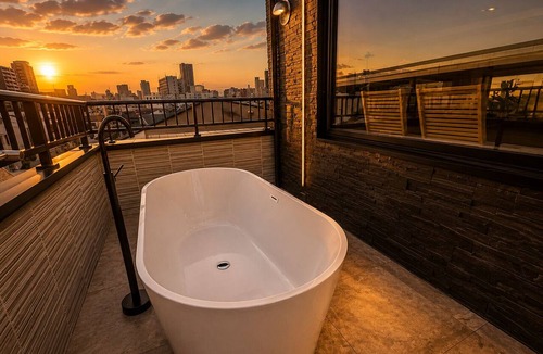 Fukushima Condo | Flam Hotel Luxury Penthouse Osaka | Sauna & Rooftop Terrace Near USJ