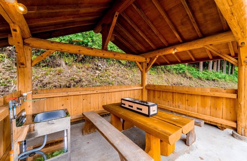 Gujo RV Rental | Forest House Capacity 8 people with separate /County Market Gifu