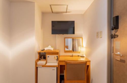 Kishiwada Hotel | Front Desk-less Fitness Hotel Iroha