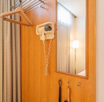 Kishiwada Hotel | Front Desk-less Fitness Hotel Iroha