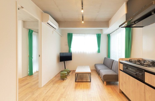 Kamiikebukuro Apartment | Frontier Comfort Kita-Ikebukuro by Tranova