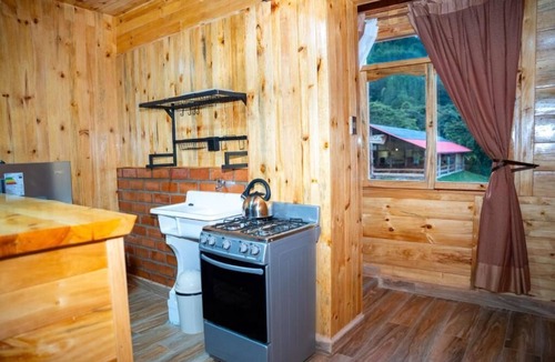 Oxapampa Cabin | Fundo Hassinger Oxapampa