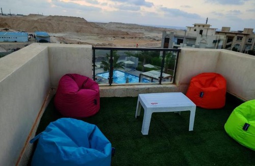 Ad-Dab'ah Ski Chalet | GAIA Ras El Hekma - Penthouse 2BR - Families Only