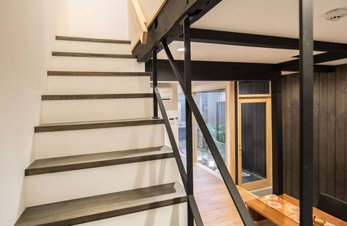 Shimogyo House | Garden View Suite! One stop from JR Kyoto Station.