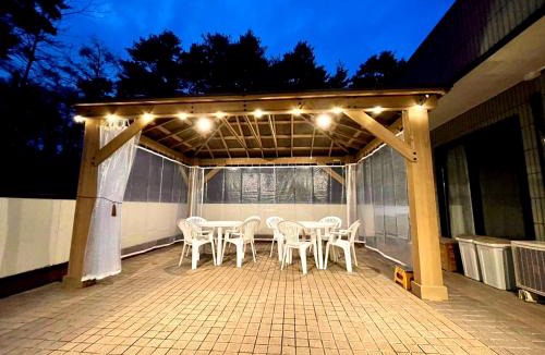 Fujiyoshida House | Garden Villa