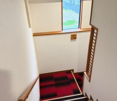 Kaike Onsen Hotel | GATE80米子 無人宿 完全セルフ 予約メッセージ欄確認要す スマートロック 暗証番号チェックイン 素泊まり専門 アメニティ持参で格安滞在 セコム24h監視 駐車場7台