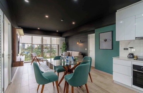Barranco Apartment | Geko | Airy 2BR Escape Near Malecón w/Pool & Gym
