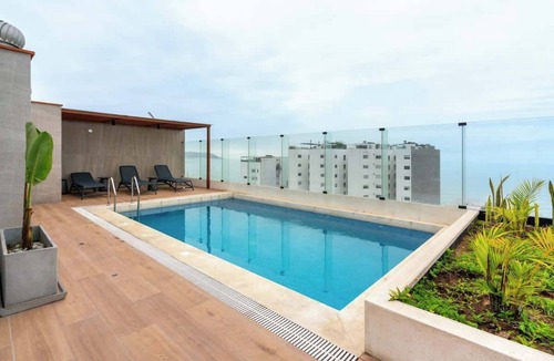 Santa Cruz Apartment | Geko| Lovely Loft w/Balcony and Sunset View