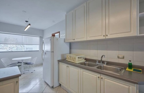 Armendariz Apartment | Geko lSpacious 3BR w/AC & Ocean View in Miraflores